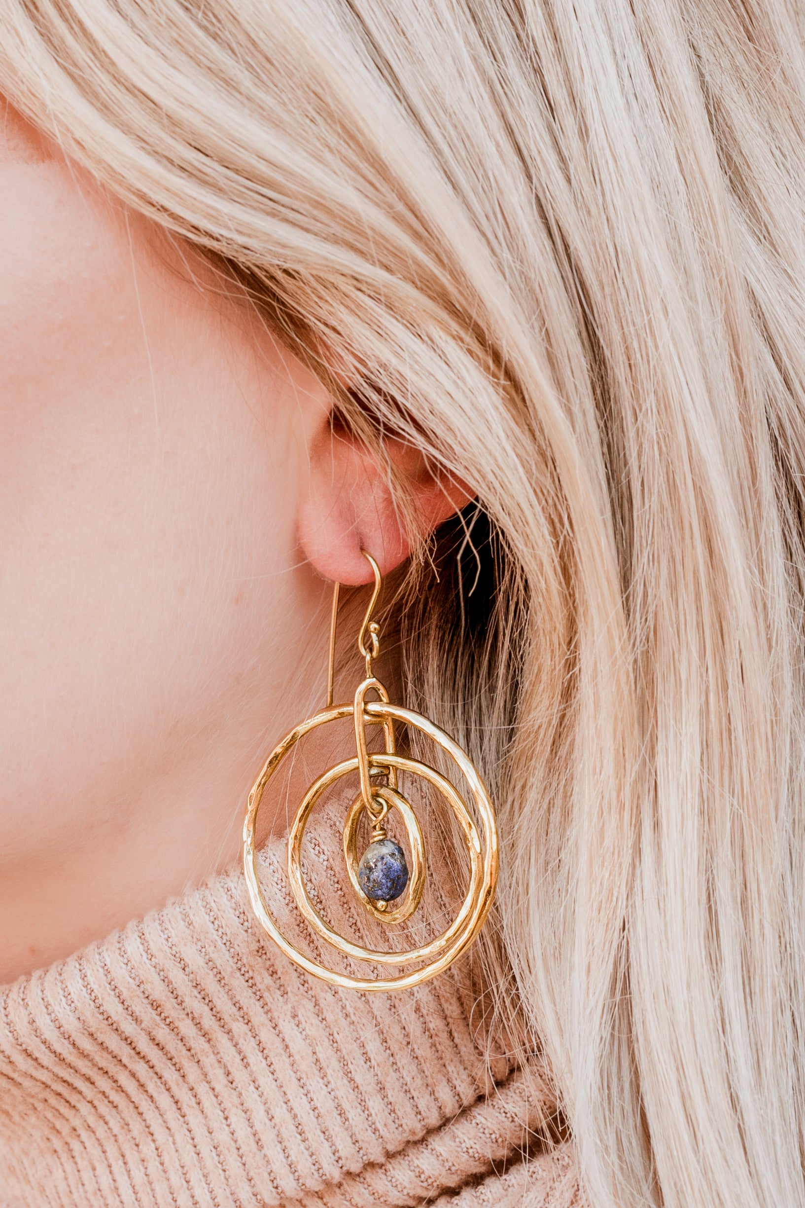 Che Shale Hoops - Lapis
